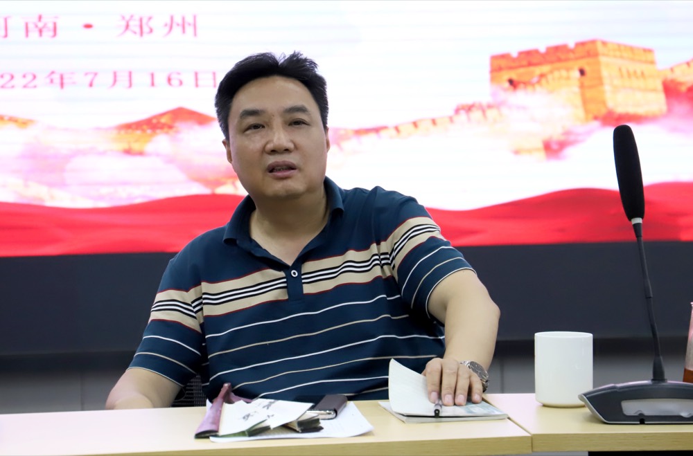刘学志.jpg